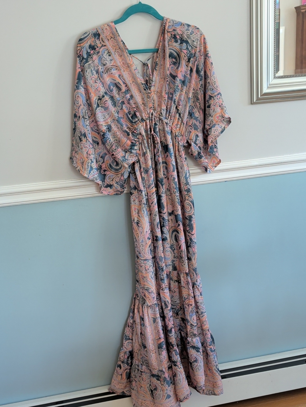Zury Free Size Silk Maxi Dress in Peach & Demim Blue Paisley Print